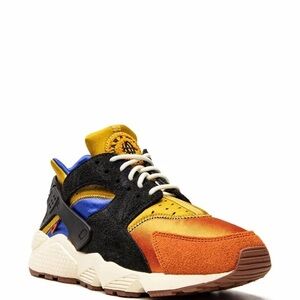 Nike Women’s Air Huarache 'ACG Inspired Size 8